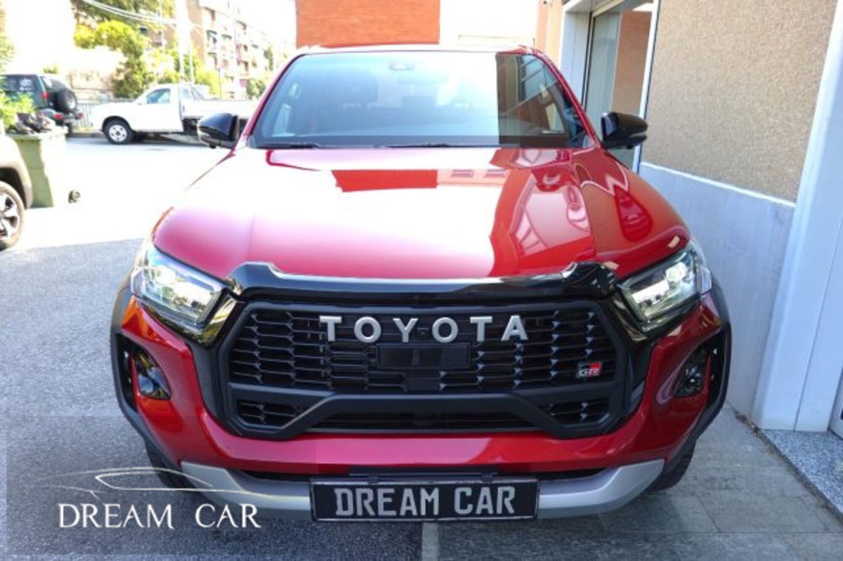 Toyota Hilux 2.8 d-4d double cab GR Sport auto (8)