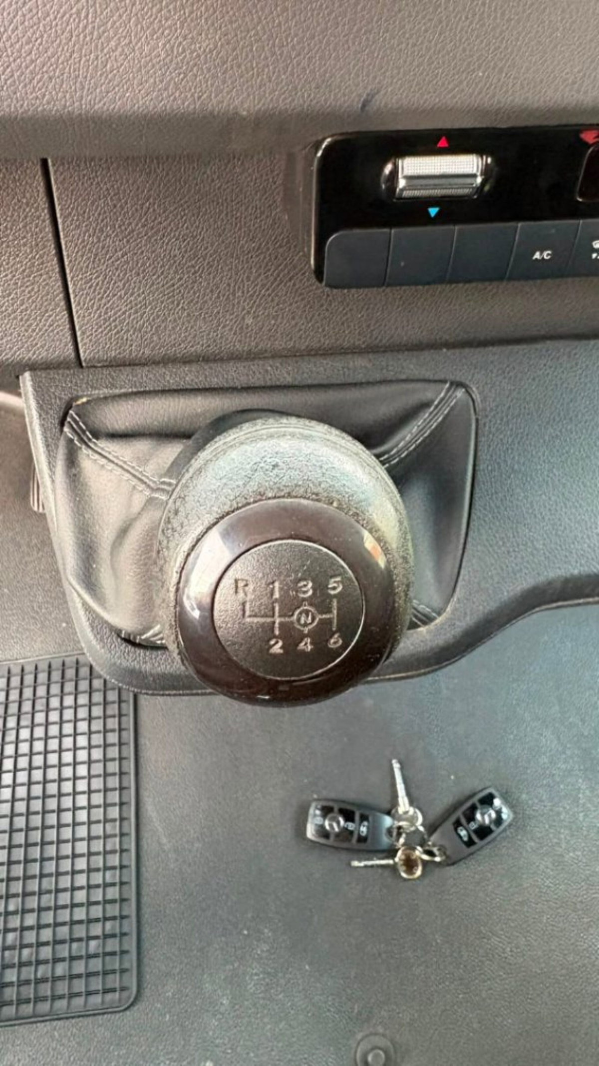 Mercedes-Benz Sprinter F37/35 311 CDI RWD TA Furgone (12)