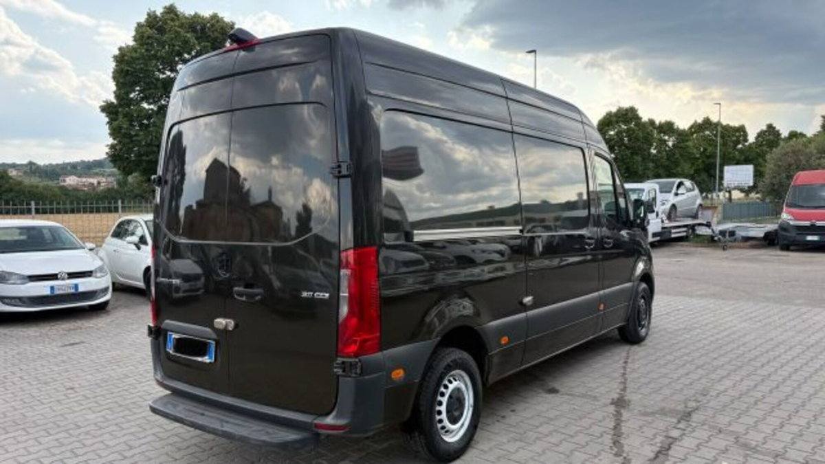 Mercedes-Benz Sprinter F37/35 311 CDI RWD TA Furgone (3)