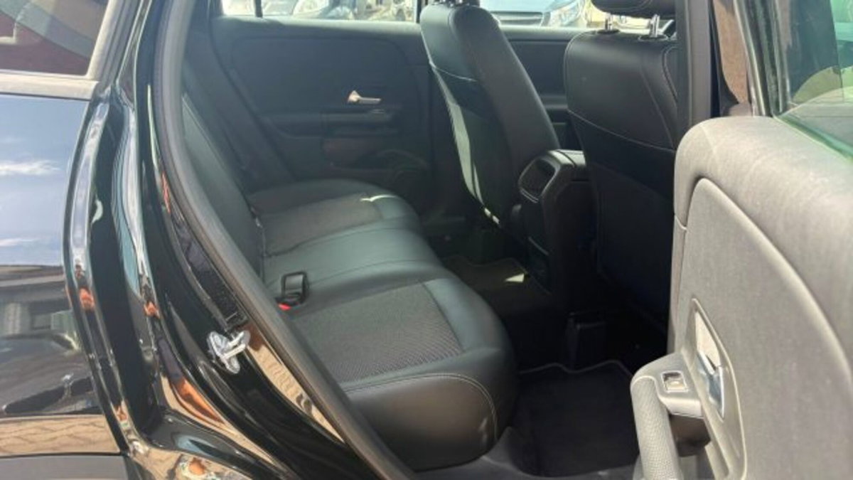 Mercedes-Benz GLA SUV 200 d Business Extra auto (20)