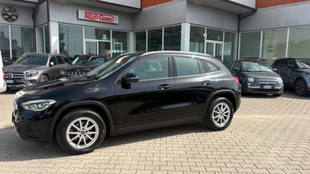 Mercedes-Benz GLA SUV 200 d Business Extra auto (5)