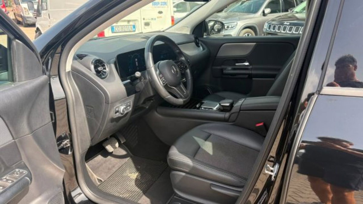 Mercedes-Benz GLA SUV 200 d Business Extra auto (7)