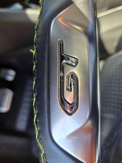 Peugeot 2008 BlueHDi 130 S&S EAT8 GT Pack (3)