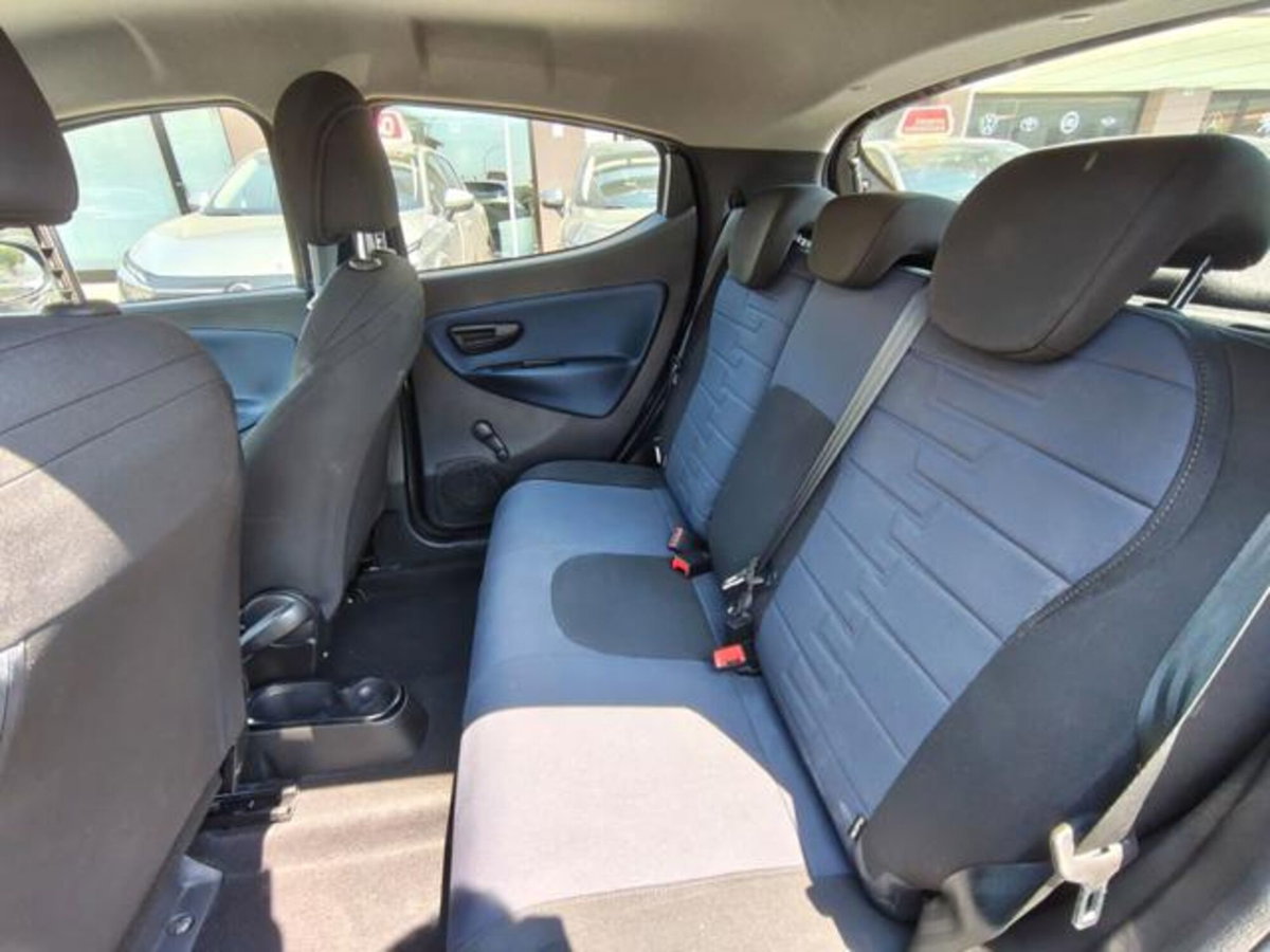 Lancia Ypsilon 1.0 FireFly 5 porte S&S Hybrid Ecochic A. Ferretti (6)