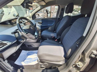 Lancia Ypsilon 1.0 FireFly 5 porte S&S Hybrid Gold Plus (5)
