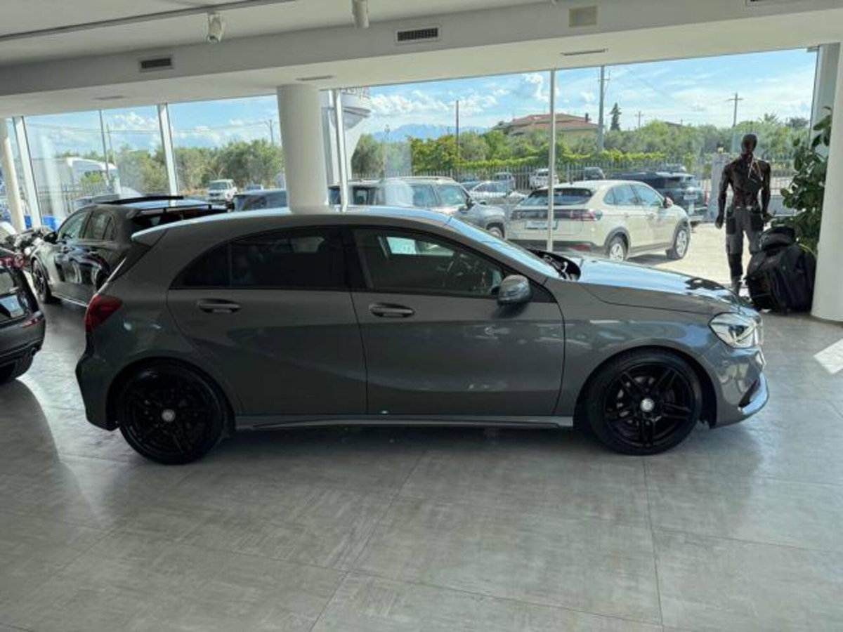 Mercedes-Benz Classe A 180 d Premium (4)
