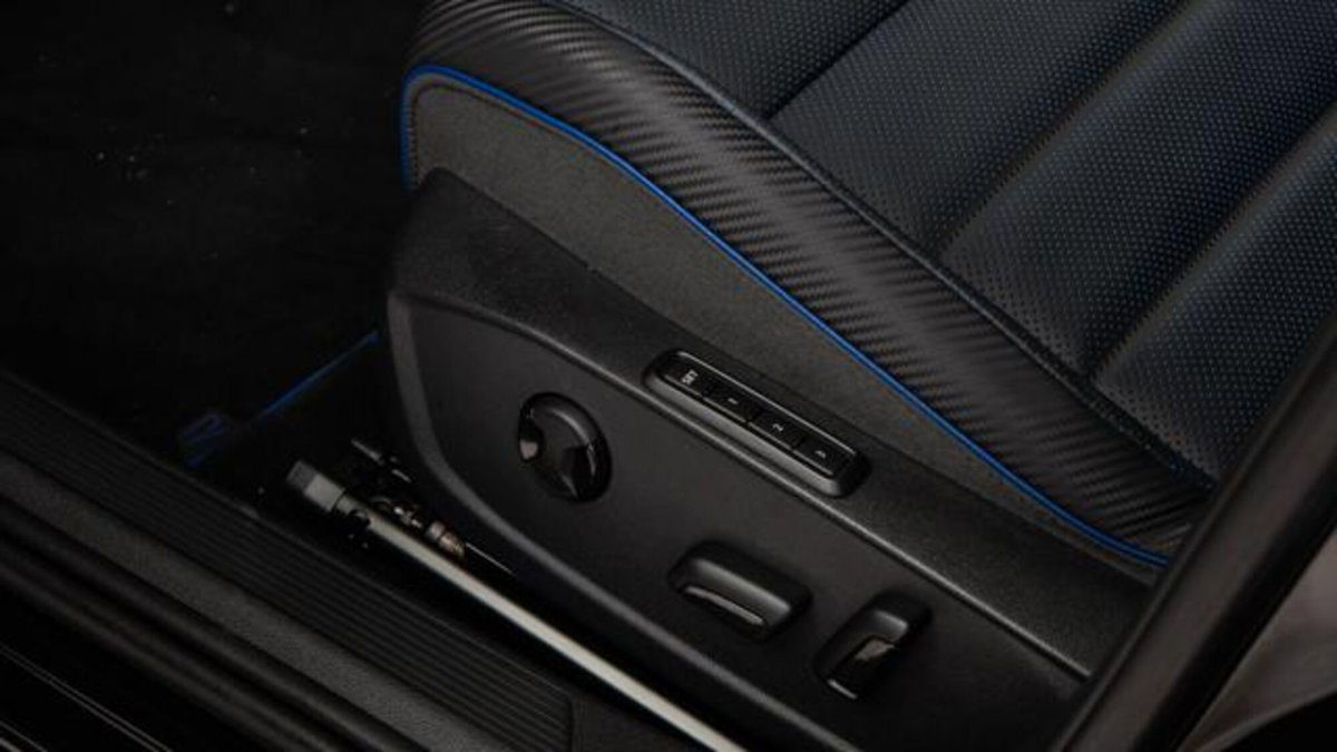 Volkswagen Golf 2.0 tsi R Black Edition 4motion 333cv dsg (18)