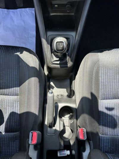 Hyundai ix20 1.4 90 CV Comfort (11)