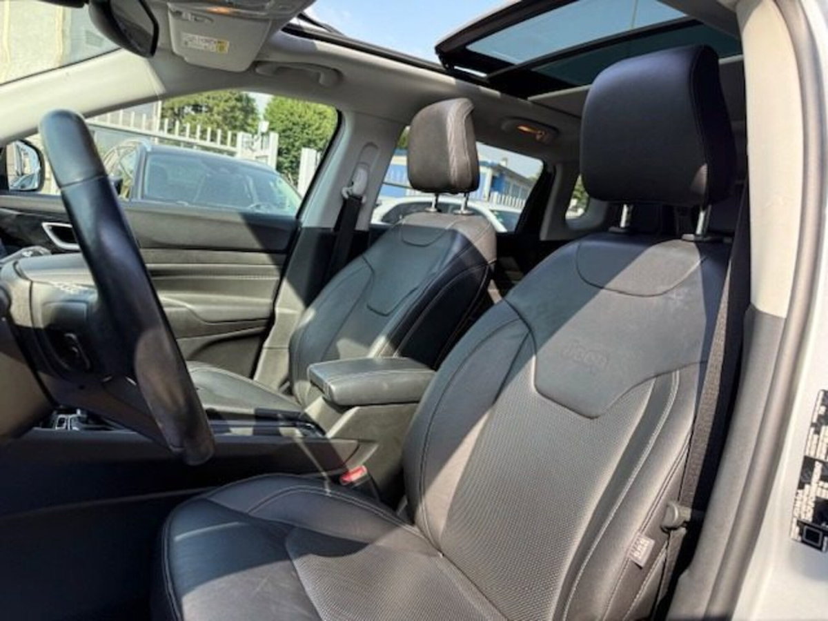 Jeep Compass 1.3 T4 190CV PHEV AT6 4xe Limited (14)