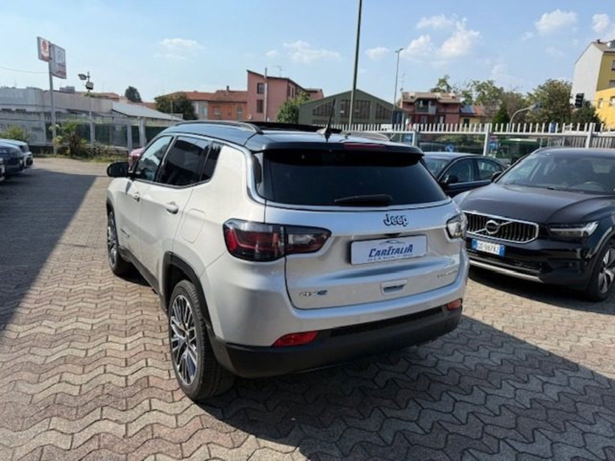 Jeep Compass 1.3 T4 190CV PHEV AT6 4xe Limited (4)