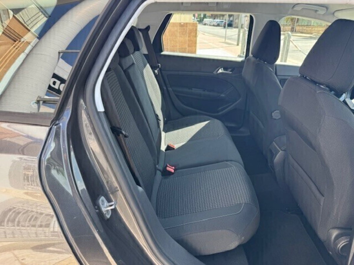 Peugeot 308 SW BlueHDi 130 S&S Allure (13)