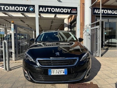 Peugeot 308 SW BlueHDi 120 S&S EAT6 Allure (2)