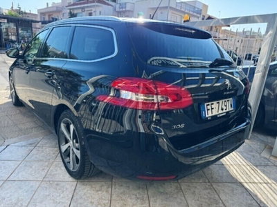Peugeot 308 SW BlueHDi 120 S&S EAT6 Allure (4)