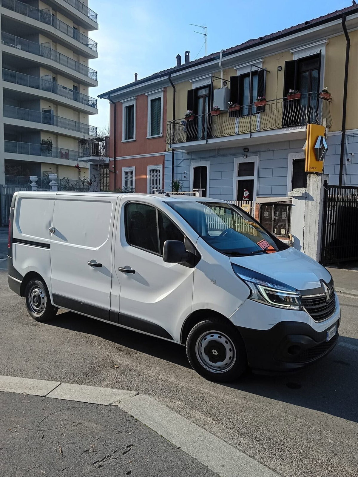Renault Trafic Furgone T29 2.0 16V PC-TN Furg.ICE (2)