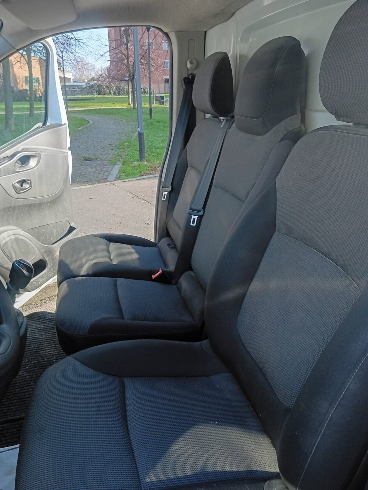 Renault Trafic Furgone T29 2.0 16V PC-TN Furg.ICE (6)