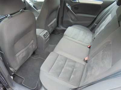 Volkswagen Golf 1.6 TDI DPF 5p. Highline (10)