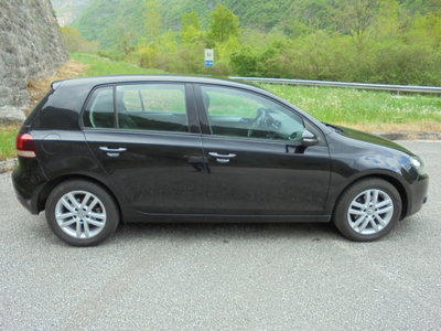 Volkswagen Golf 1.6 TDI DPF 5p. Highline (4)