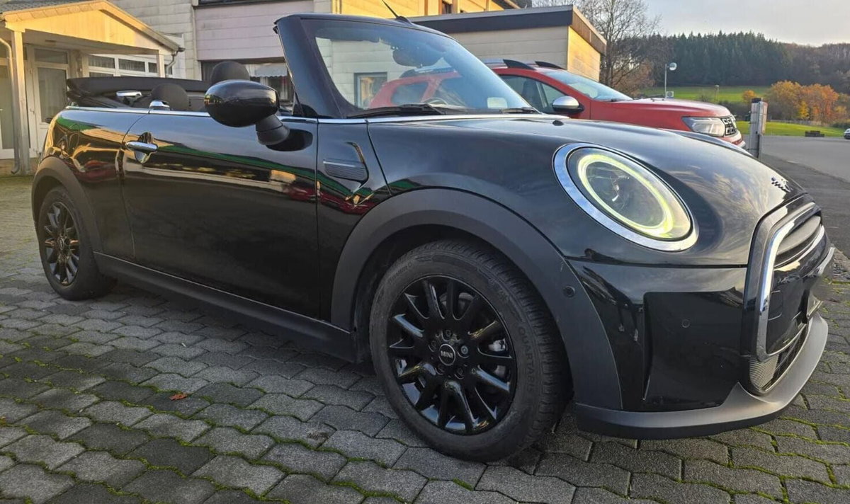 MINI Mini Cabrio 1.5 Cooper Cabrio (2)