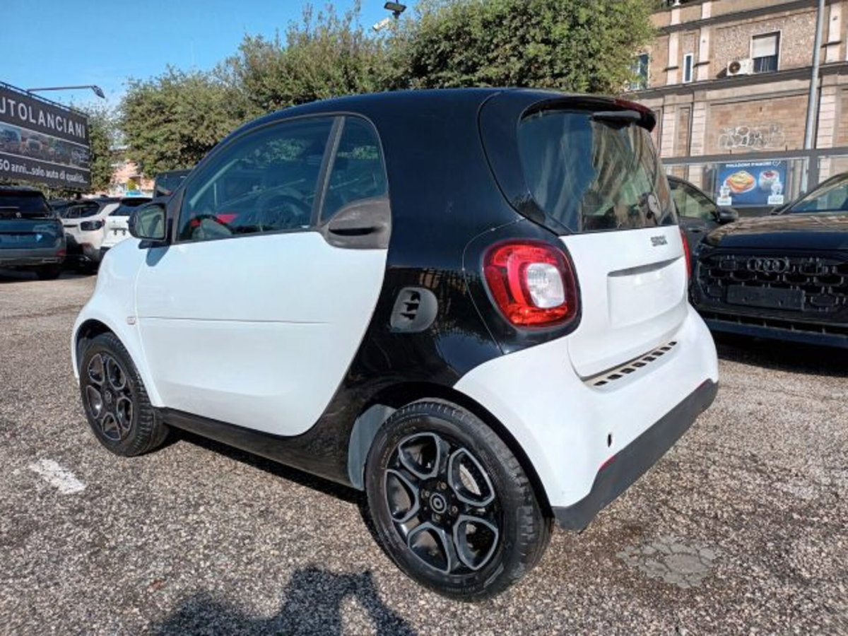 smart Fortwo 1000 52 kW MHD coupé passion (3)