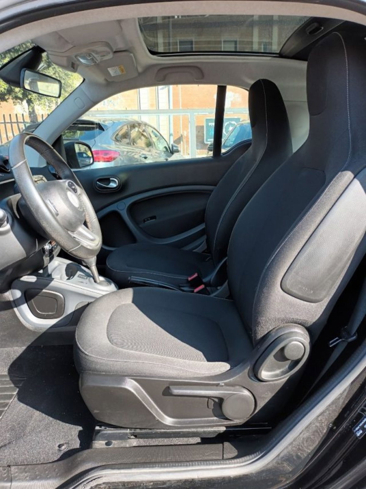 smart Fortwo 1000 52 kW MHD coupé passion (5)