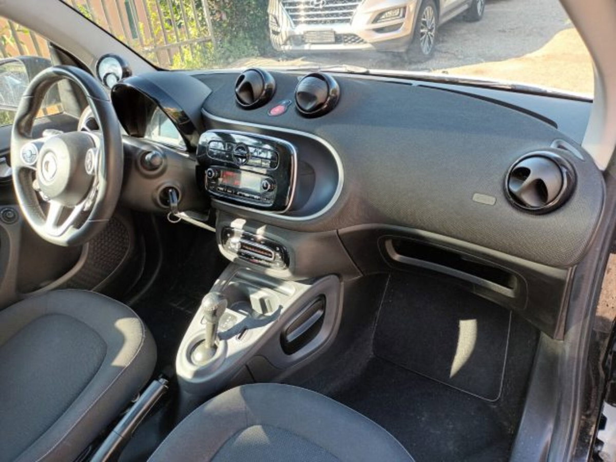smart Fortwo 1000 52 kW MHD coupé passion (7)