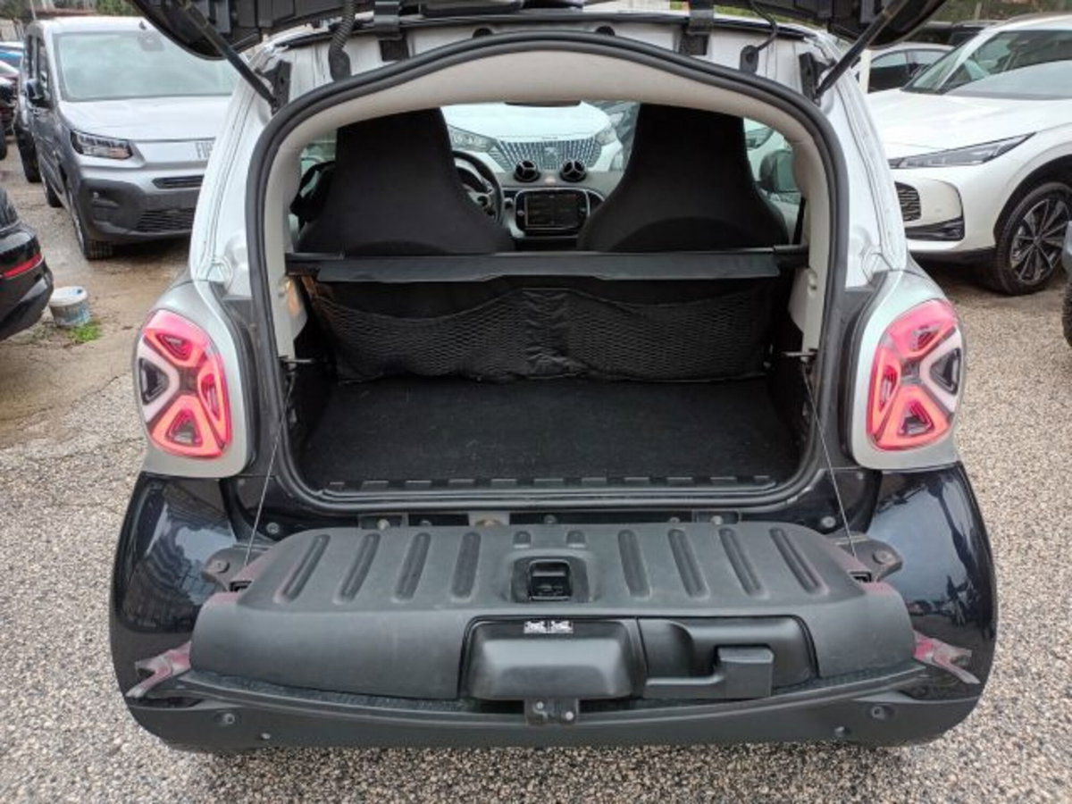 smart Fortwo EQ Prime Nightsky (15)