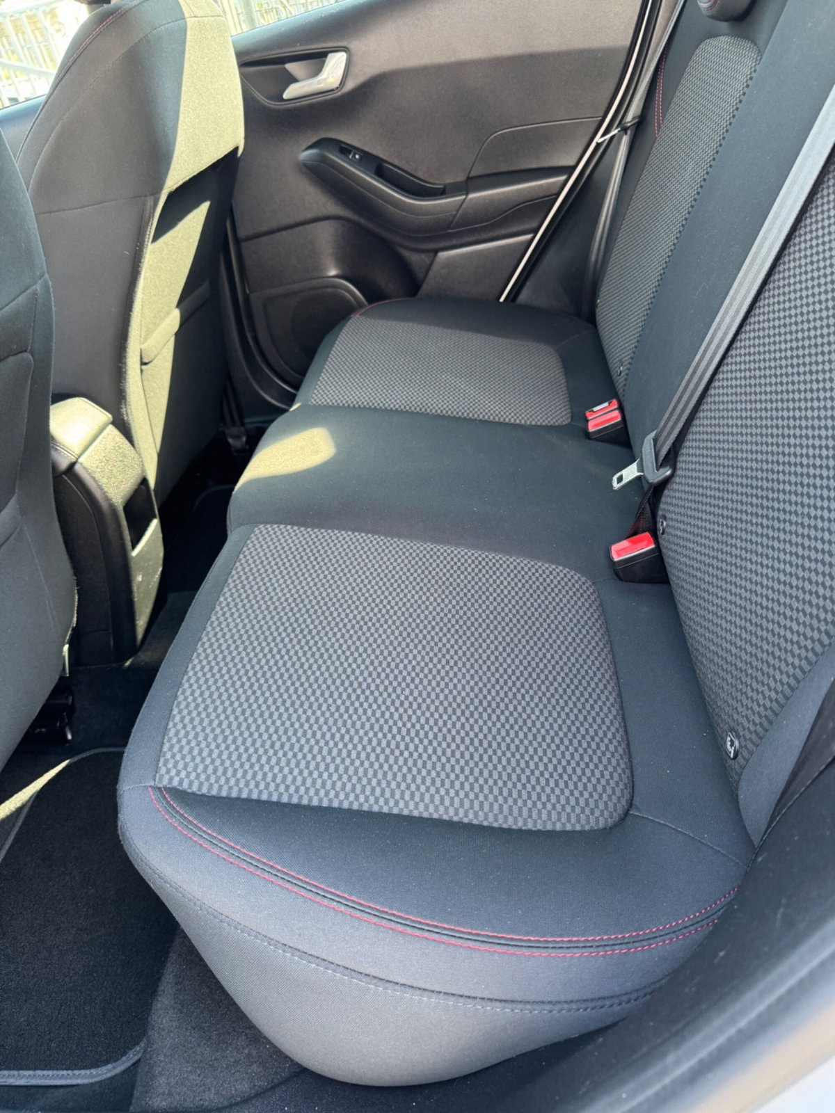Ford Fiesta 1.5 EcoBlue 5 porte ST-Line (13)