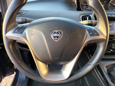 Lancia Ypsilon 1.2 69 CV 5 porte GPL Ecochic Gold (11)