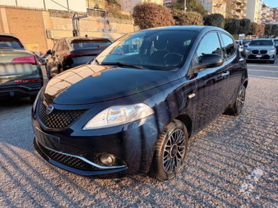 Lancia Ypsilon 1.2 69 CV 5 porte GPL Ecochic Gold (2)