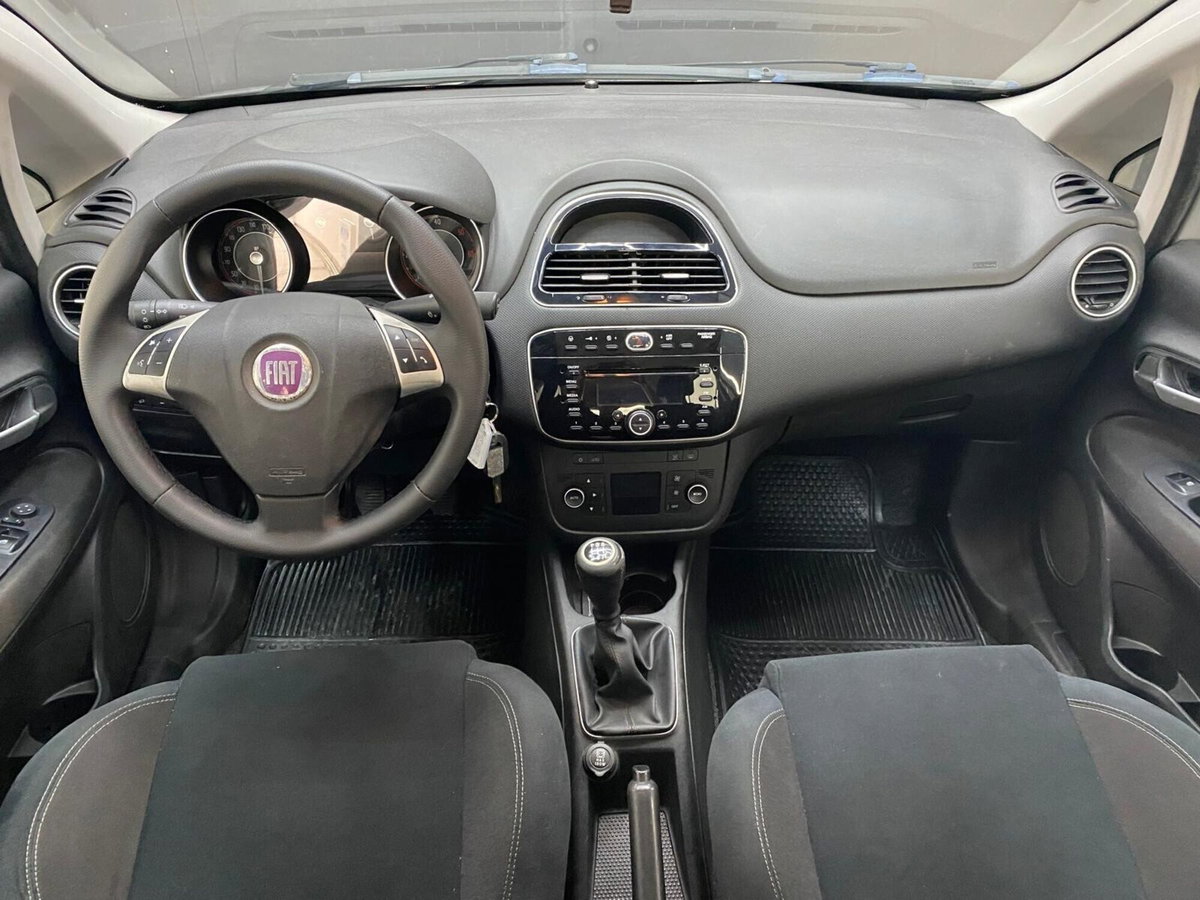Fiat Punto 1.3 MJT II S&S 95 CV 5 porte Lounge (6)