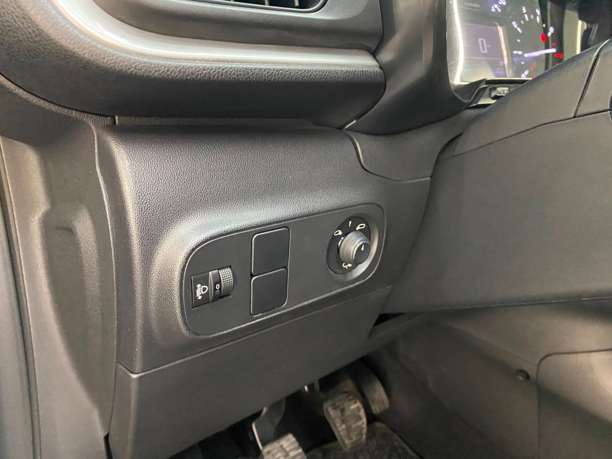 Citroen C3 BlueHDi 100 S&S Feel Pack (12)