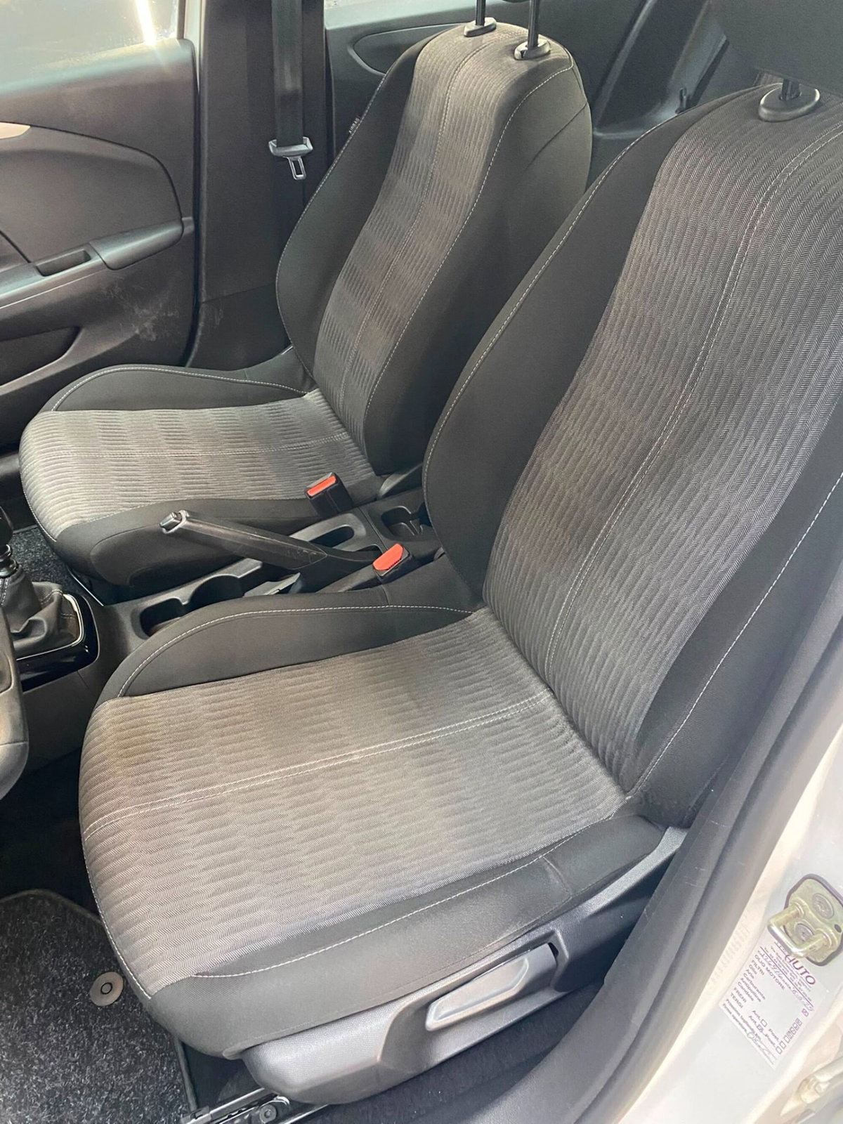 Opel Corsa 1.5 D 100 CV Edition (10)