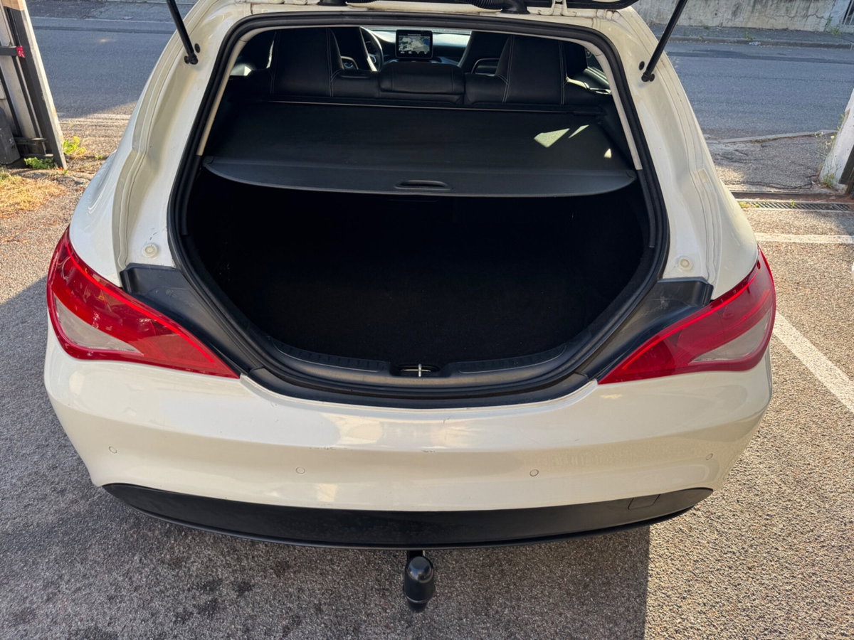 Mercedes-Benz CLA Shooting Brake 200 d 4Matic Automatic Executive (12)