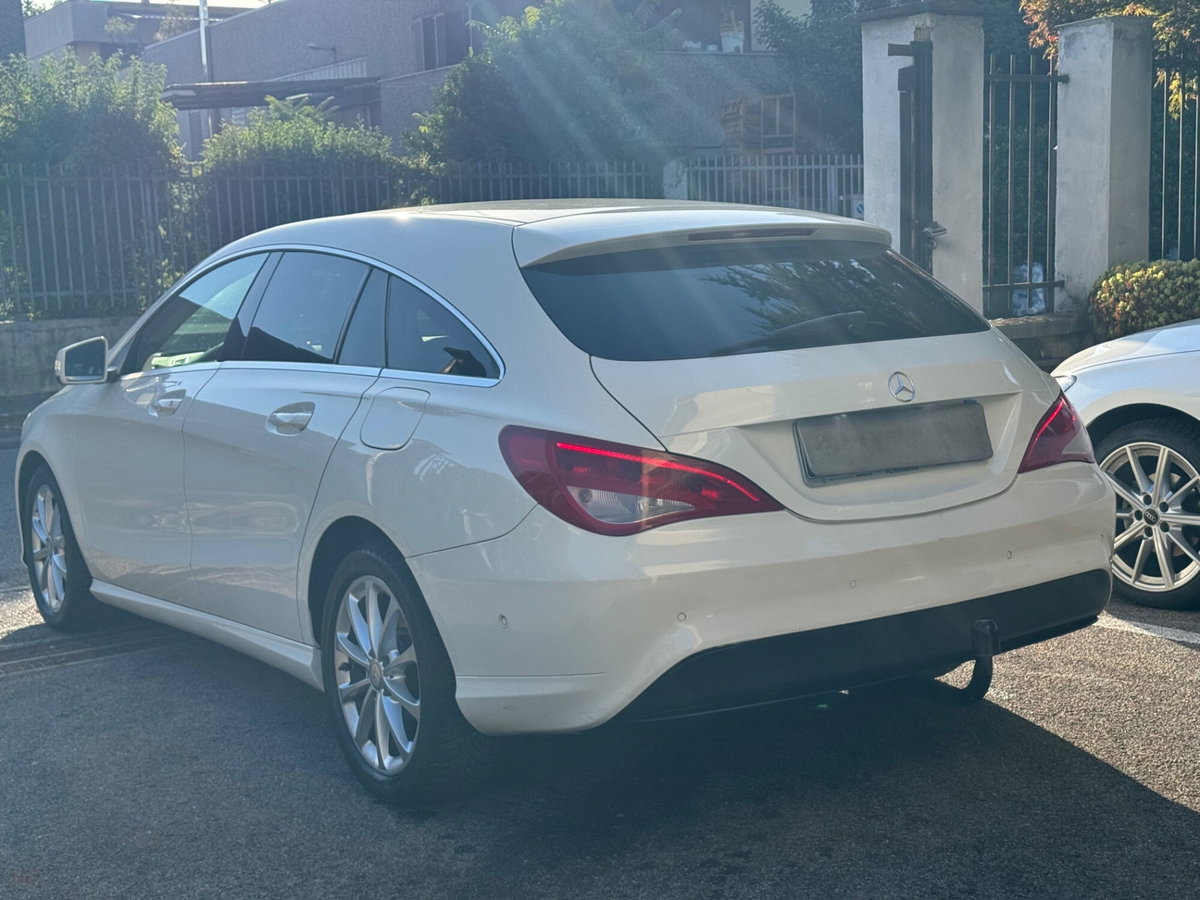 Mercedes-Benz CLA Shooting Brake 200 d 4Matic Automatic Executive (5)