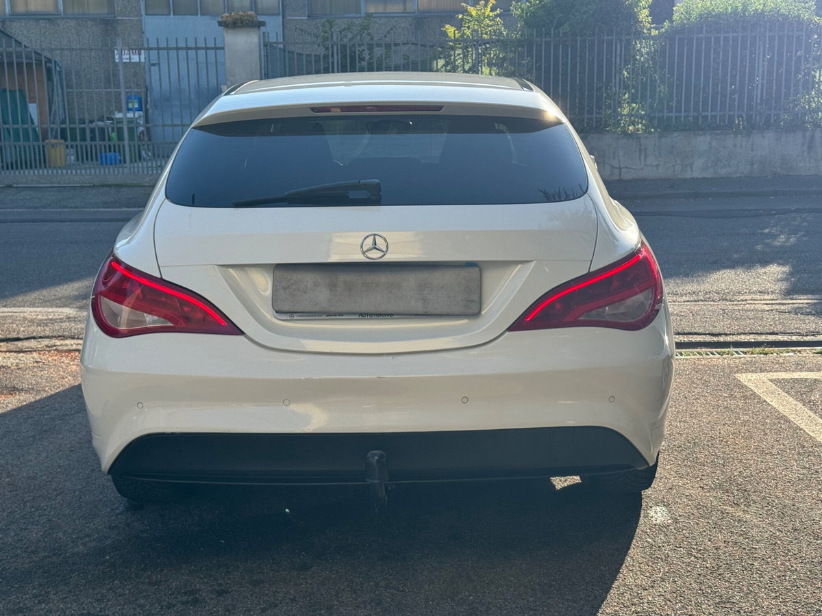 Mercedes-Benz CLA Shooting Brake 200 d 4Matic Automatic Executive (7)