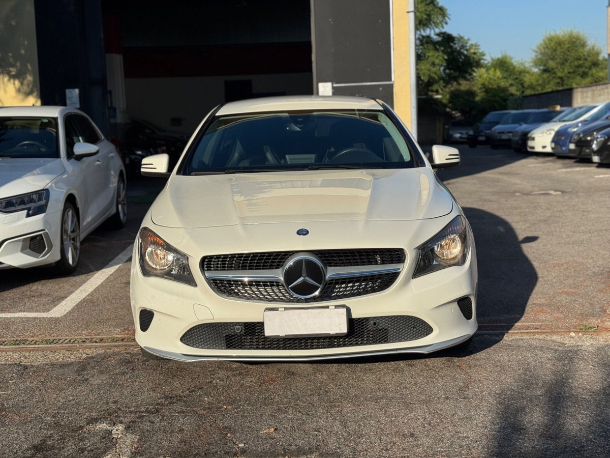 Mercedes-Benz CLA Shooting Brake 200 d 4Matic Automatic Executive (9)