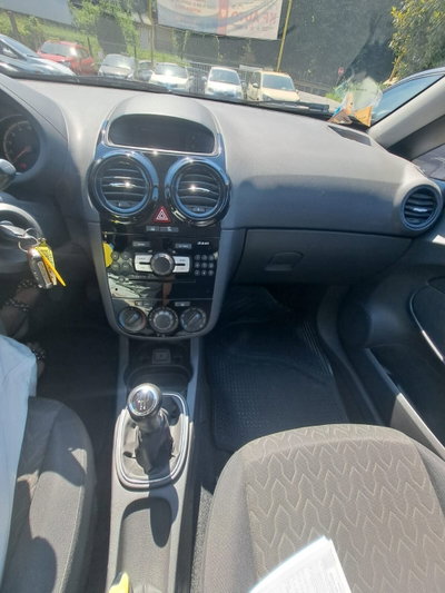 Opel Corsa 1.2 5 porte Ecotec (16)