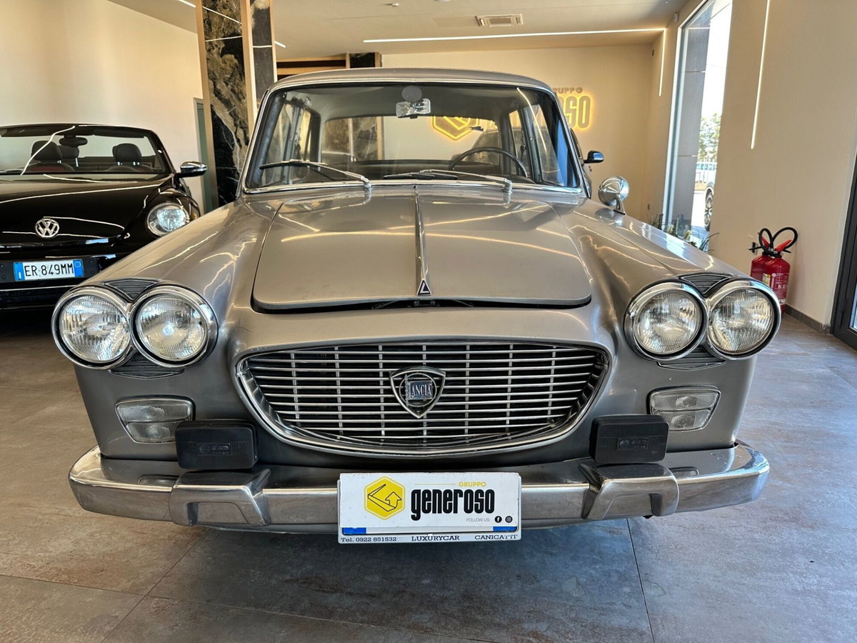 Lancia Flavia 2.4 (2)