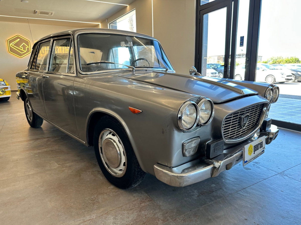 Lancia Flavia 2.4 (4)