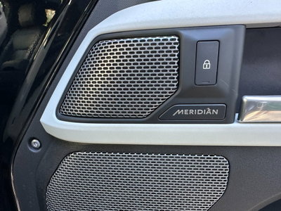 Land Rover Defender 90 3.0D I6 200 CV AWD Auto X-Dynamic S (11)