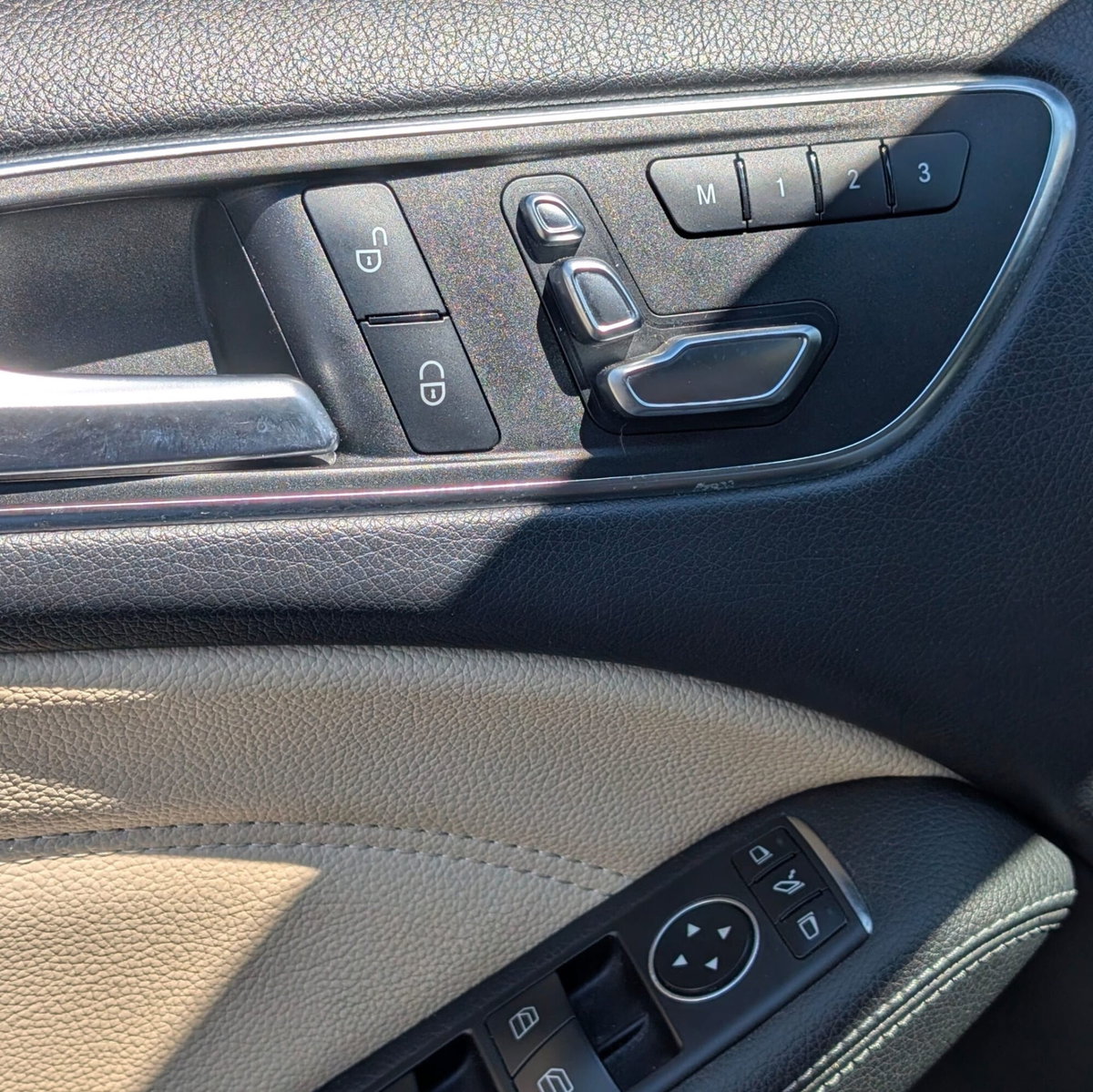 Mercedes-Benz Classe B 180 Premium (12)