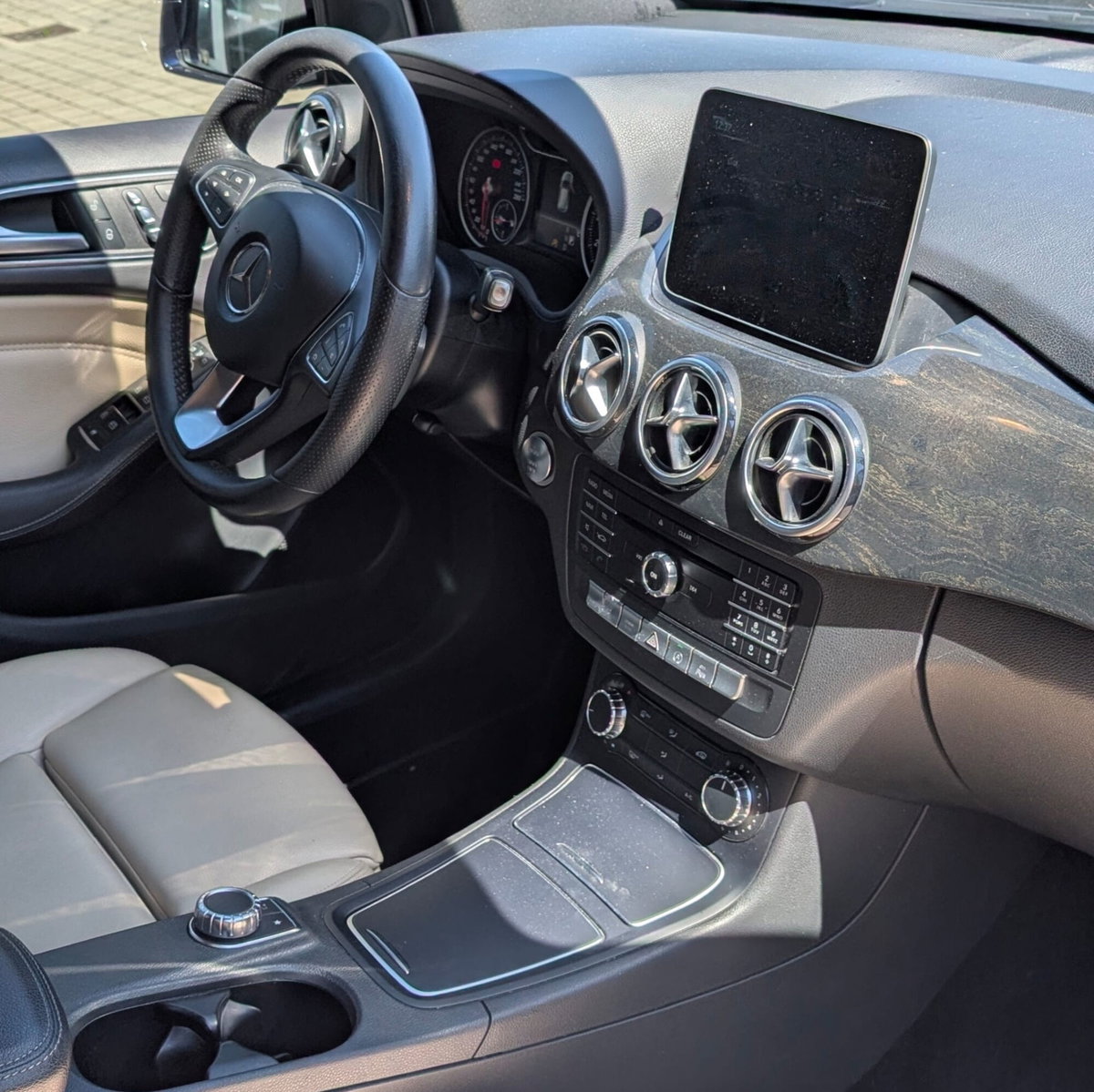 Mercedes-Benz Classe B 180 Premium (7)