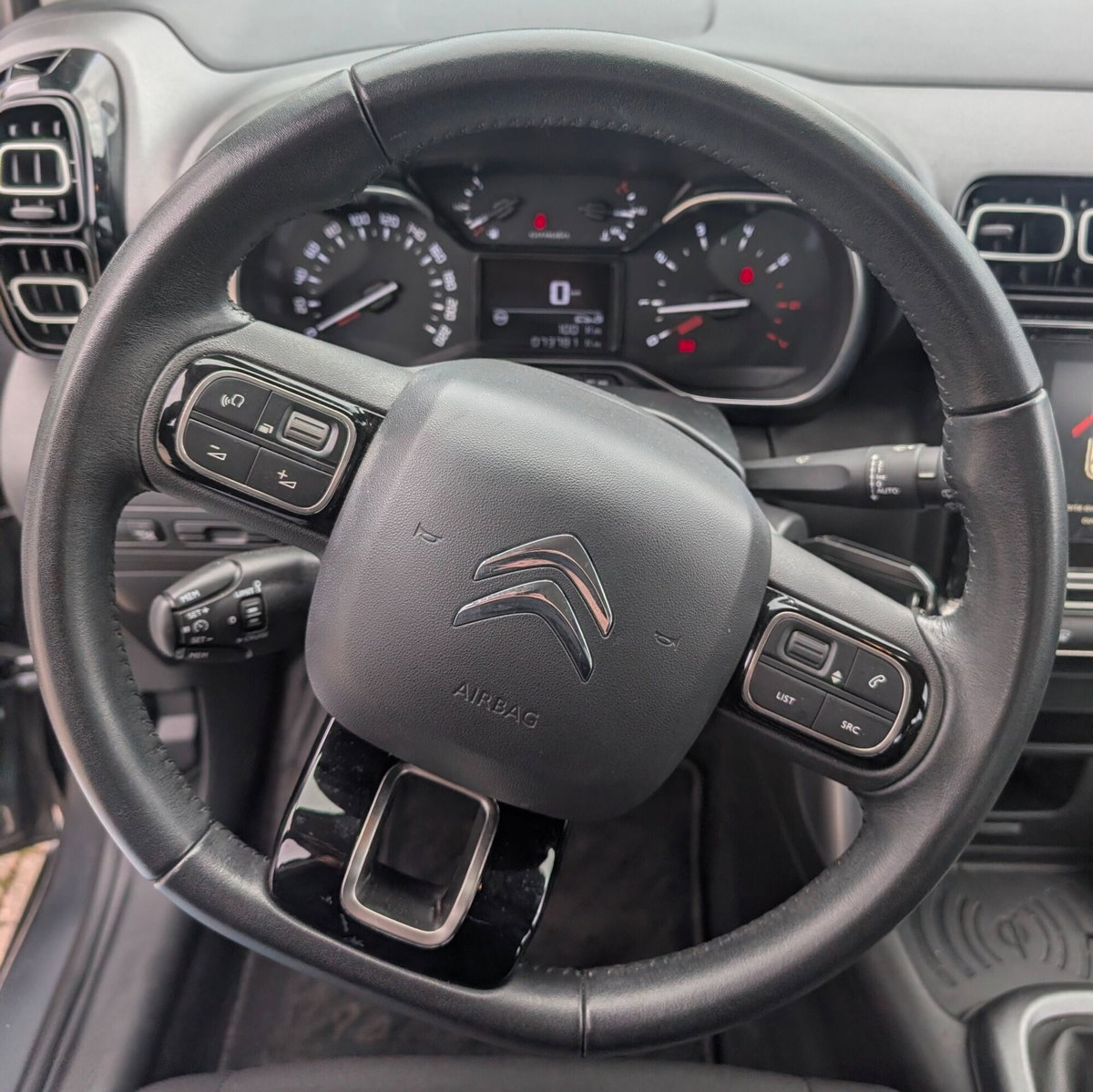Citroen C3 Aircross PureTech 110 S&S Shine (9)