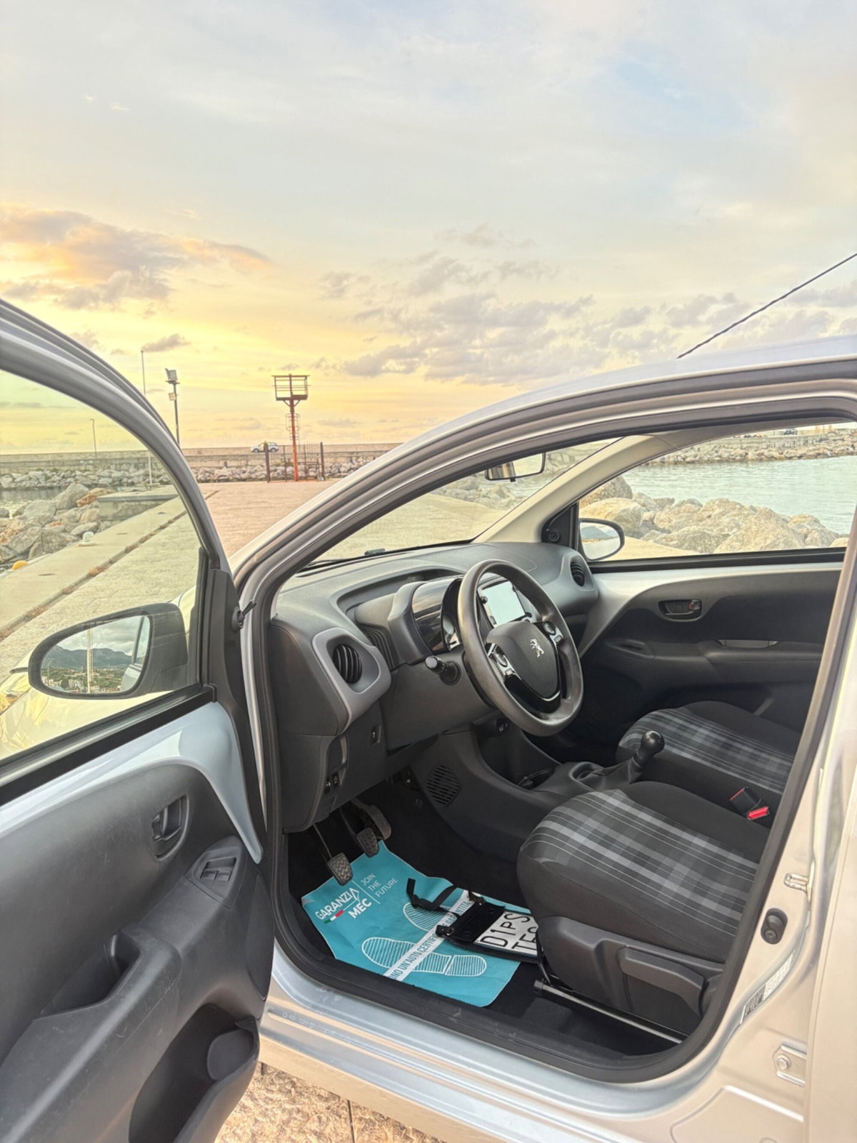 Peugeot 108 72 5 porte Allure (10)