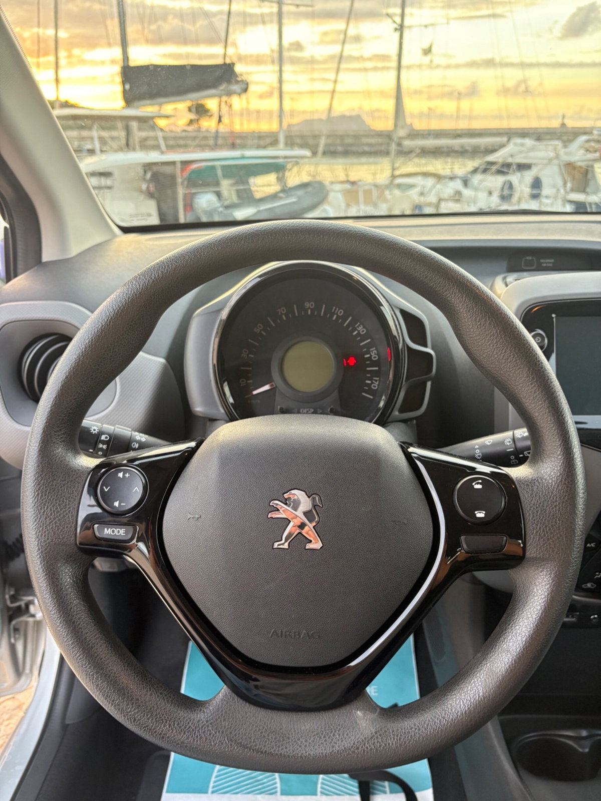 Peugeot 108 72 5 porte Allure (11)
