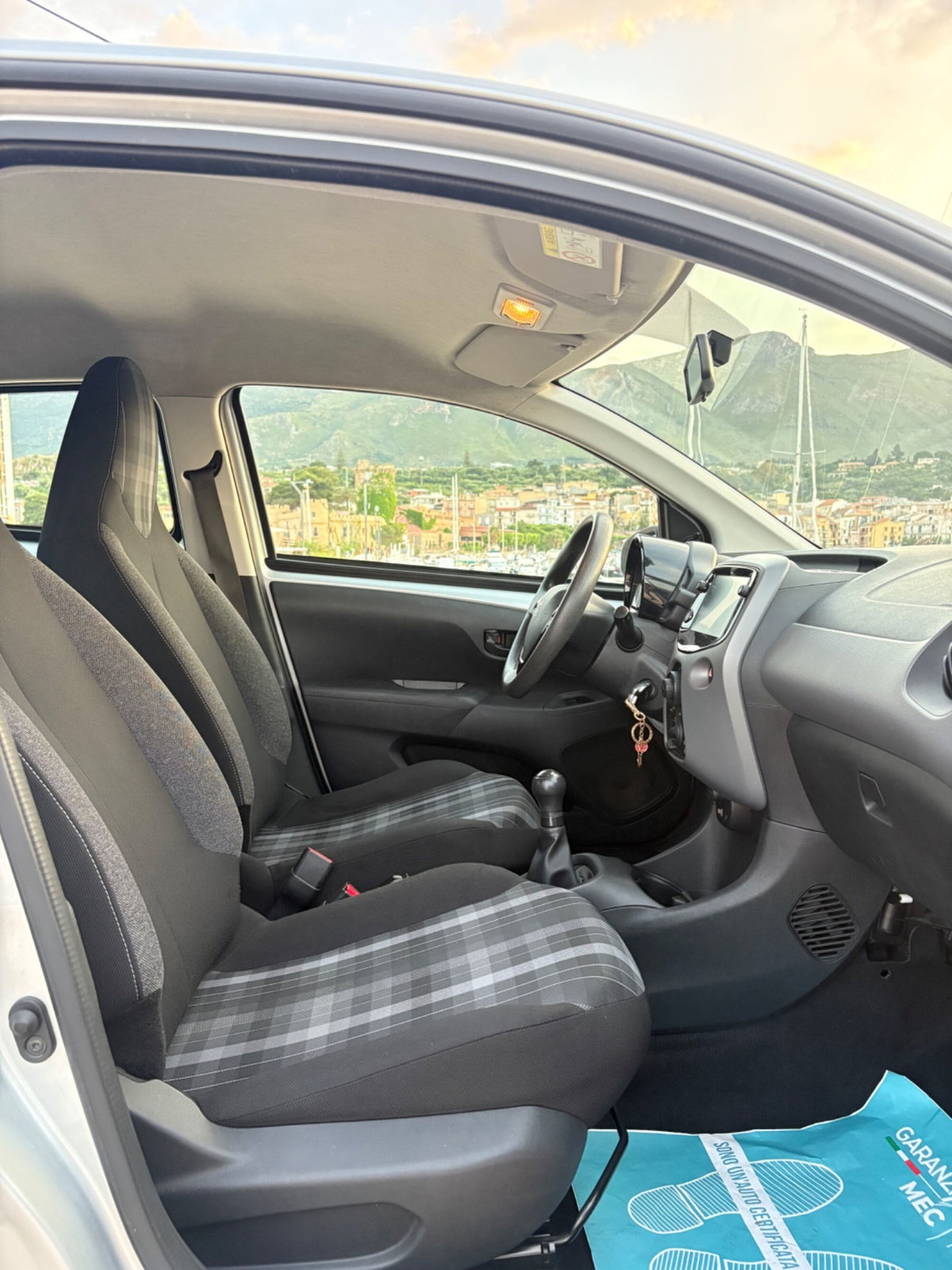 Peugeot 108 72 5 porte Allure (17)