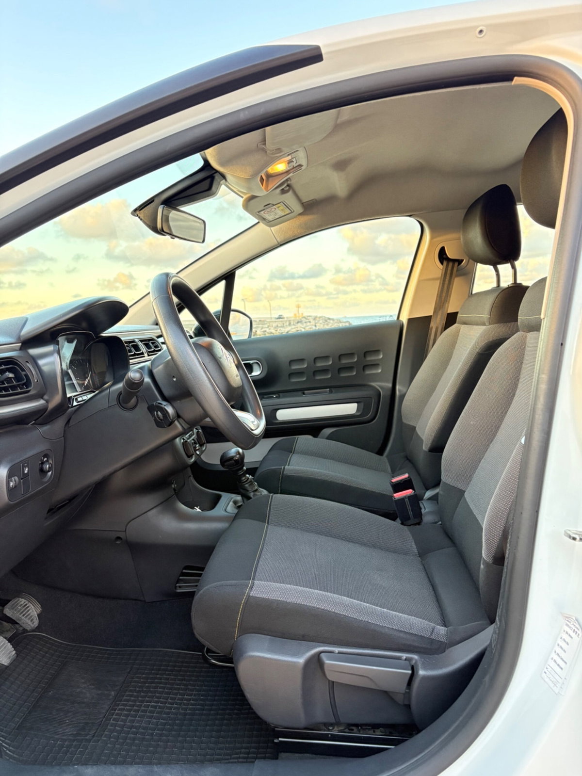 Citroen C3 BlueHDi 100 S&S Feel (12)