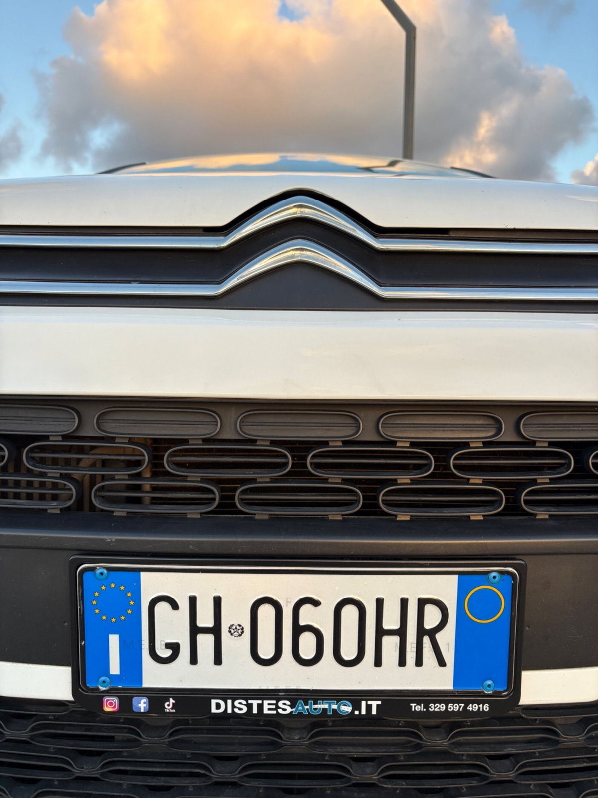 Citroen C3 BlueHDi 100 S&S Feel (9)