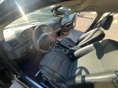Mercedes-Benz Classe A 180 CDI Avantgarde (12)