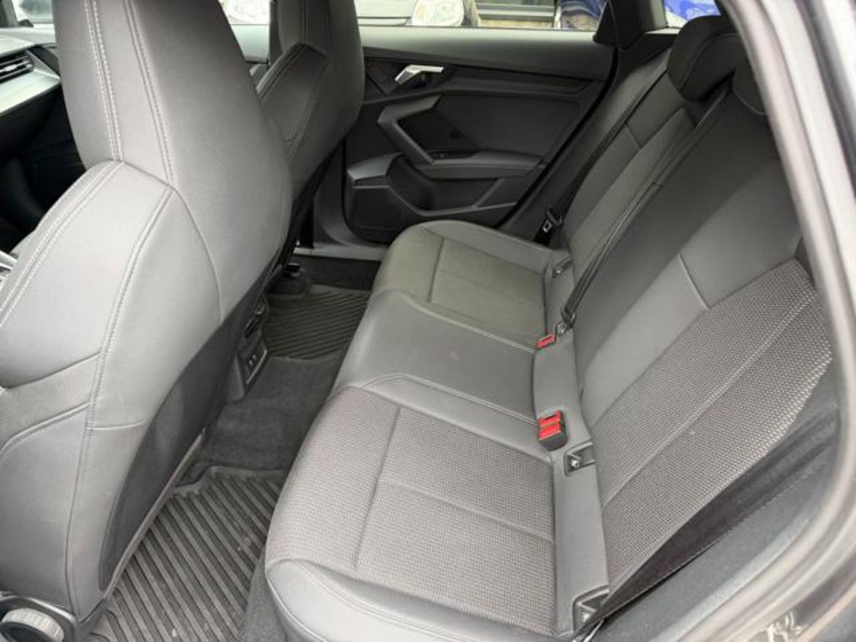 Audi A3 Sportback 35 TDI S tronic S line edition (7)